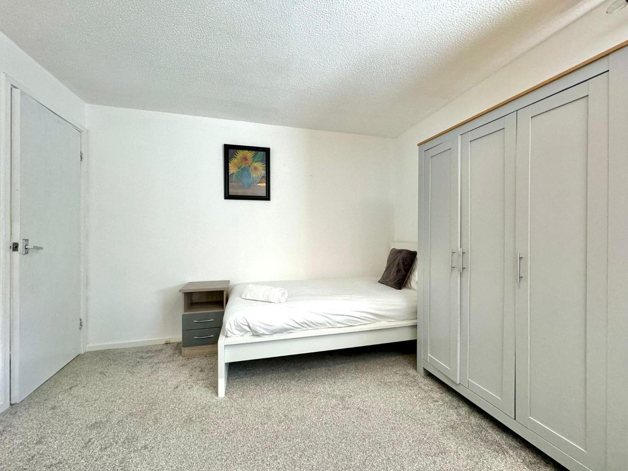 The Alnham, Large 3 Bed Apartment, Close To The City 泰恩河畔纽卡斯尔 外观 照片