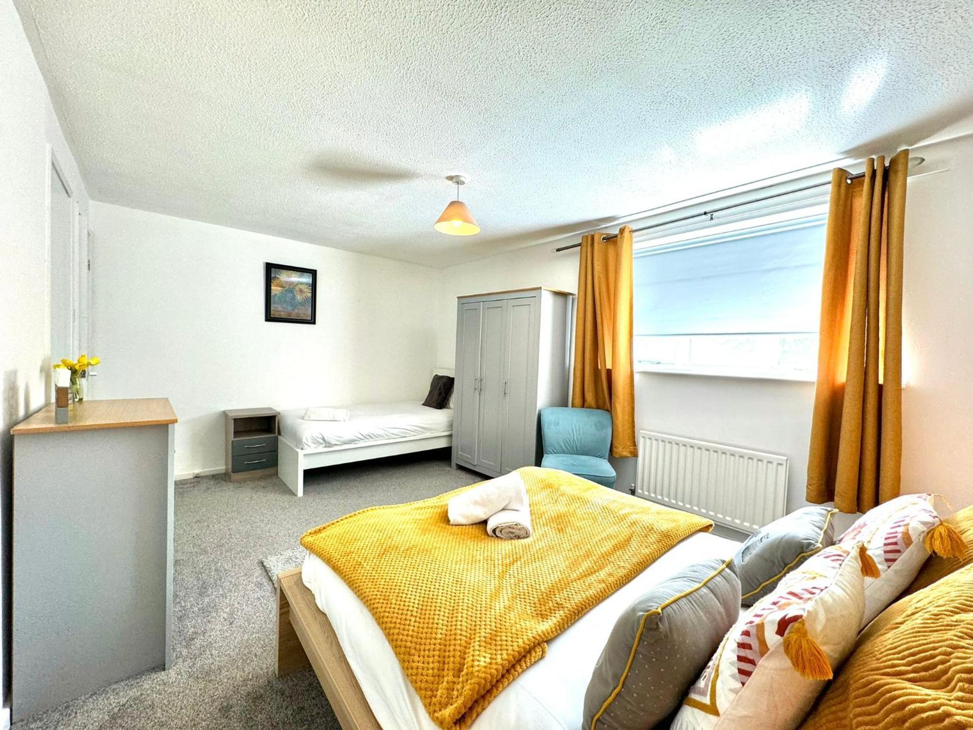 The Alnham, Large 3 Bed Apartment, Close To The City 泰恩河畔纽卡斯尔 外观 照片