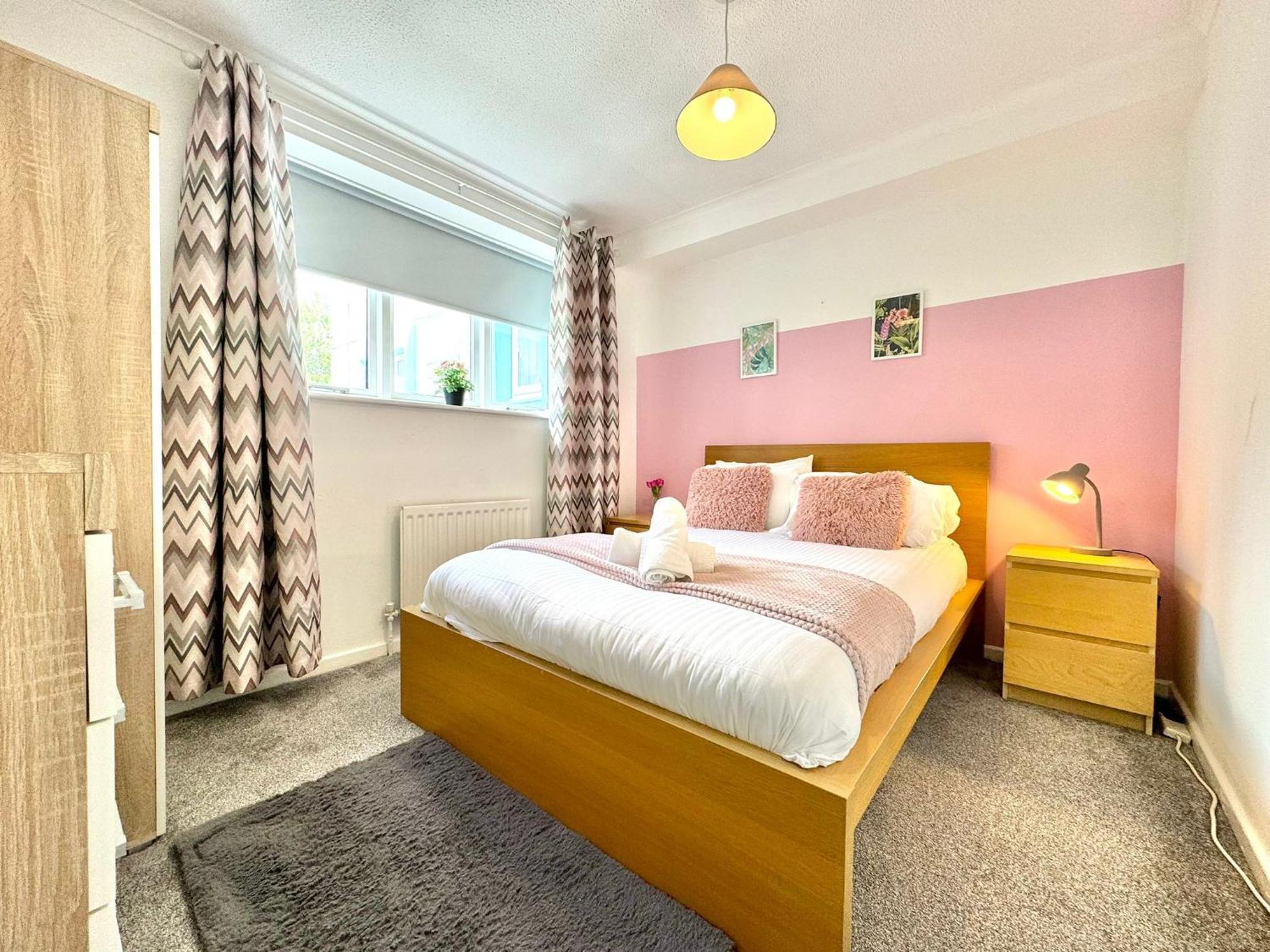 The Alnham, Large 3 Bed Apartment, Close To The City 泰恩河畔纽卡斯尔 外观 照片