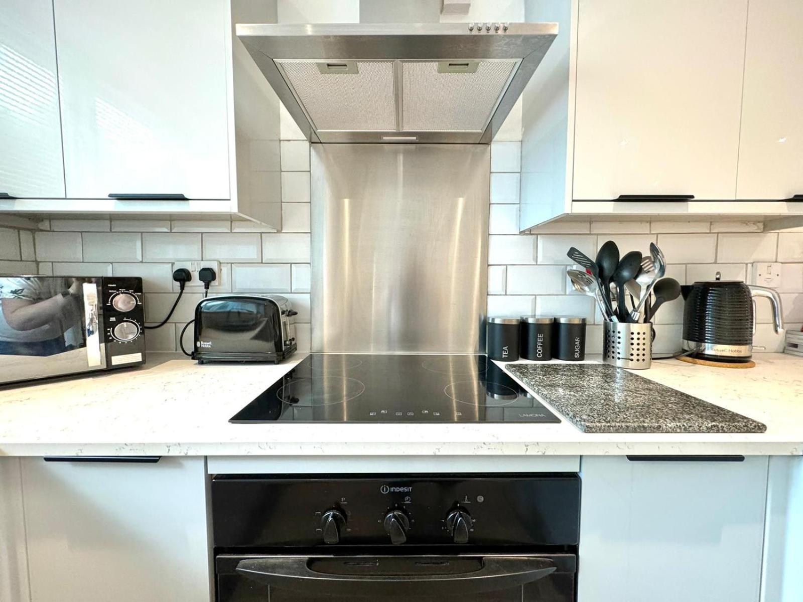 The Alnham, Large 3 Bed Apartment, Close To The City 泰恩河畔纽卡斯尔 外观 照片