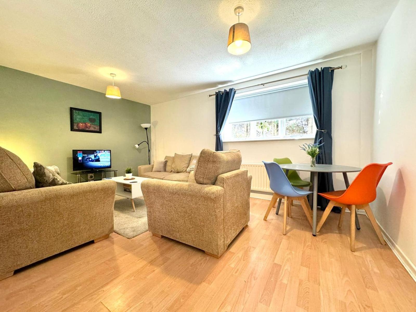 The Alnham, Large 3 Bed Apartment, Close To The City 泰恩河畔纽卡斯尔 外观 照片