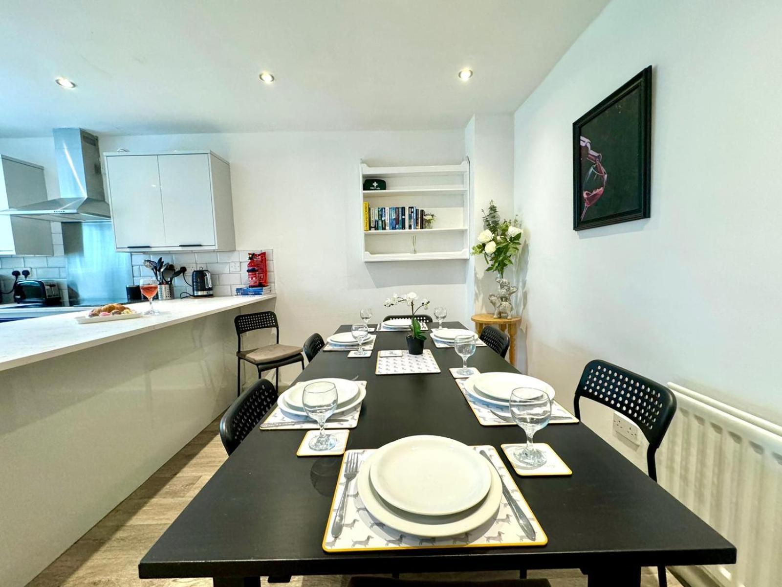 The Alnham, Large 3 Bed Apartment, Close To The City 泰恩河畔纽卡斯尔 外观 照片